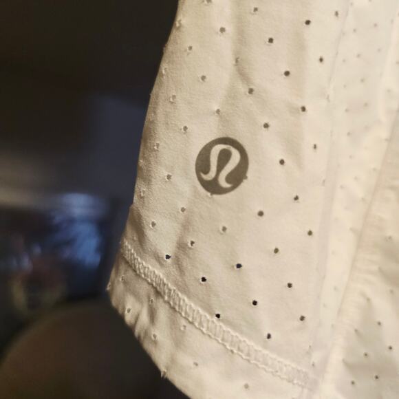 Lululemon final lap running shorts - Picture 4 of 5